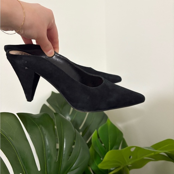 Vince‎ Camuto Black Suede Point Toe Heels Women's Size 7 - Picture 8 of 11